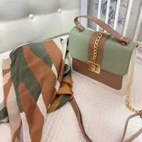 تعدادی کیف و کفش