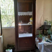 بوفه چهارطبقه  پهلوهاشیشه به‌علت  کمبود جا بفروش