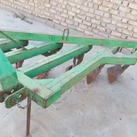 گاو آهن|ماشین‌آلات صنعتی|چگنی, |دیوار