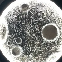 تابلو دکوراتیو ماه