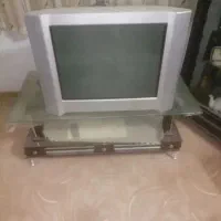 تلویزیون سونی مدل wega  (  همراه با میز تلویزیون)
