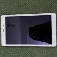 تبلت نقره ای