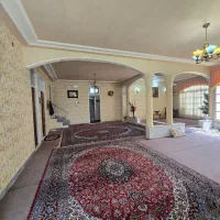 منزل دربست/بر بلوار امام رضا/مناسب مسکونی و اداری|اجارهٔ خانه و ویلا|کاشان, فاز ۲ ناجی آباد|دیوار