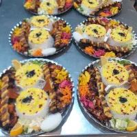 به یک تخته کار رستوران نیازمندم