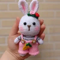 عروسک خرگوش بامزه