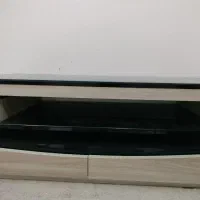 فروش یک عدد میز تلویزیون