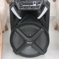 اسپیکر تسکو درحد نو همراه میکروفن و جعبه
