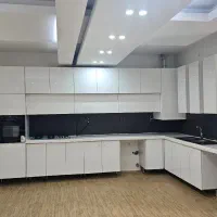 فروش کابینت های گلاس با سینک تووکار وصفحه کابینت