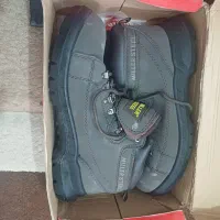 ۲ جفت کفش نو|کیف، کفش، کمربند|چمران, |دیوار