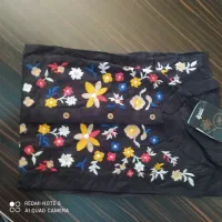 تعدادی لباس وشلوار زنانه