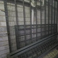 دو عدد حفاظ پنجره ،  آهنی با فنس