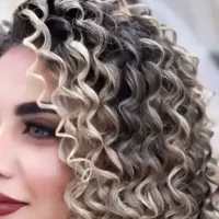 ارائه کلیه خدمات آرایشی (میکاپ،شینیون،ناخن)|خدمات آرایشگری و زیبایی|زابل, |دیوار