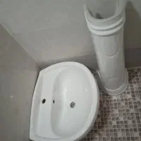 روشویی در حد نو تمیز و سالم