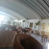 ب یک آشپز ایرانی جهت همکاری در رستوران نیازمندیم