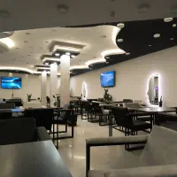 کار در کافه تونل