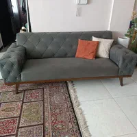 فروش فوری مبل پنج نفره. در حد نو.