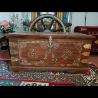 صندوق قدیمی بسیار زیبا