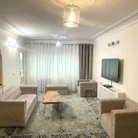 مبل راحتی ۵ نفره با پاف ۲ نفره