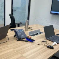 مسئول پاسخدهی به تماس یا پیام