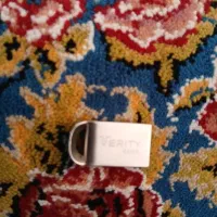 فلش مموری وریتی ۶۴ گیگابات