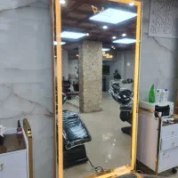 آینه قدی چرخدار، سه نور مختلف با تنظیم کنترل