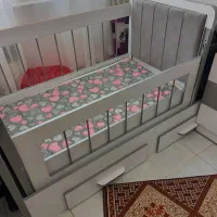 تخت وکمد بچه در حد نو تخت مناسب نوجوان هم هست|اسباب و اثاث بچه|کرج, جهانشهر|دیوار