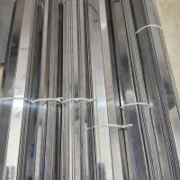 سیخ استیل کوبیده