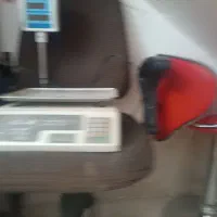 فروش دو عدد صندلی چرخان وجک دار با ترازو