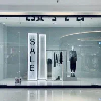 اجار مغازه تجاری ۲۲۰ متری
