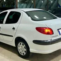 206 صندوقدارV8 مدل98 در حد