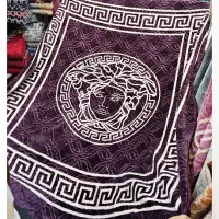 پتوی طرح ورساچ قواره بزرگ و درجهیک ( فروش عمده)|رختخواب، بالش، پتو|مشهد, محمدآباد|دیوار