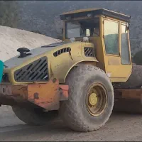 بیل مکانیکی و غلطک