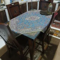 میز ناهار خوری ۴ نفره  .در حد نو