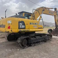 کوماتسو ۲۲۰ خط ۸