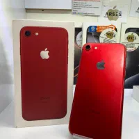 آیفون ۷ رنگ قرمز تمیز