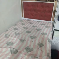 تخت یک نفره