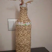 بطری حصیری دست‌ساز طرح گلدار