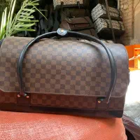 فروش انواع کیف و اکسسوری