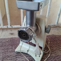 چرخ گوشتی قدیمی سالم