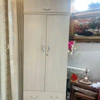 کمد کتابخانه و میز