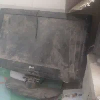 تلویزیون دو عدد و چرخ خیاطی یک عدد به فروش میرسد|سایر لوازم برقی|انار, |دیوار