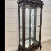 ویترین تاج دار مشکی