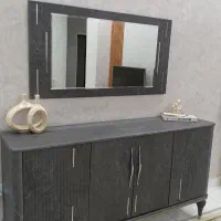 آیینه و کنسول