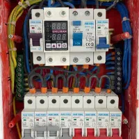 برقکار ساختمان ، مونتاژ تابلوبرق صنعتی