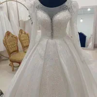 اگردنبال لباس عروس خاص با قیمت مناسب هستی...