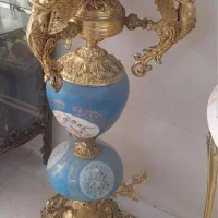 میز کنارسالنی