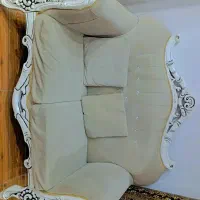 مبل نیمه سلطنتی