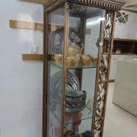 بوفه  فرفورژه با رنگ خاصی از طلایی|بوفه، ویترین، کنسول|گلبهار, شهر جدید گلبهار|دیوار