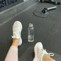 مربی باشگاه بدنسازی بانوان