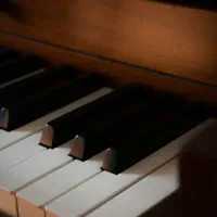 تدریس و آموزش پیانو در منزل هنرجو